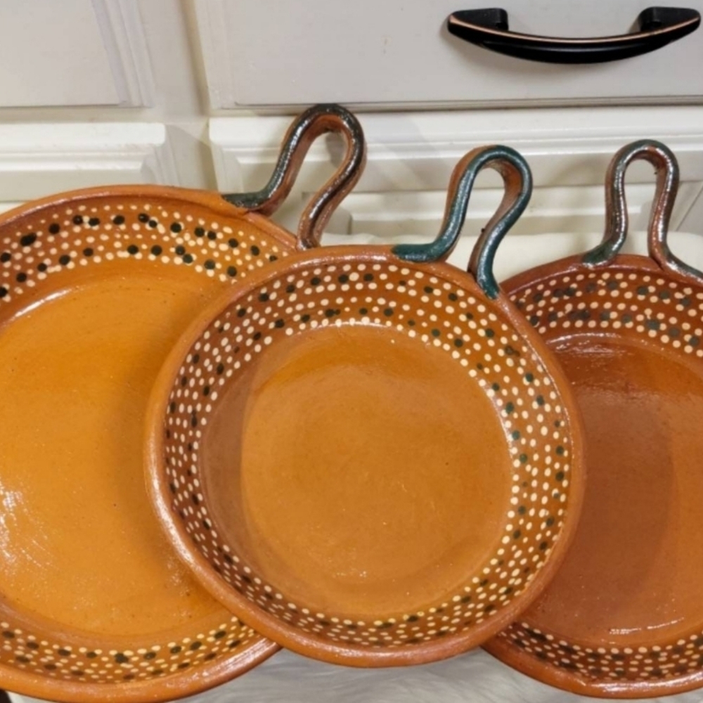 Set of 3 Clay cookware